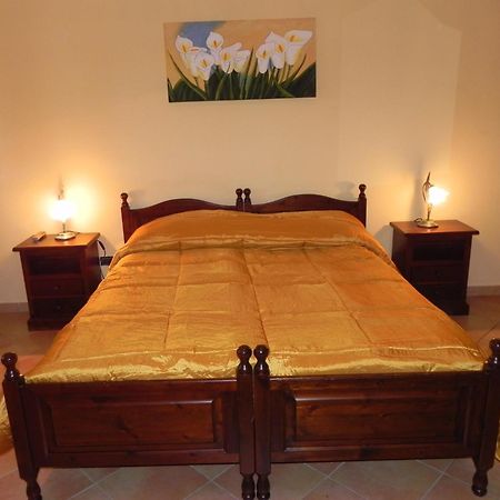 Agriturismo Tenute Pollara Roccamena Værelse billede