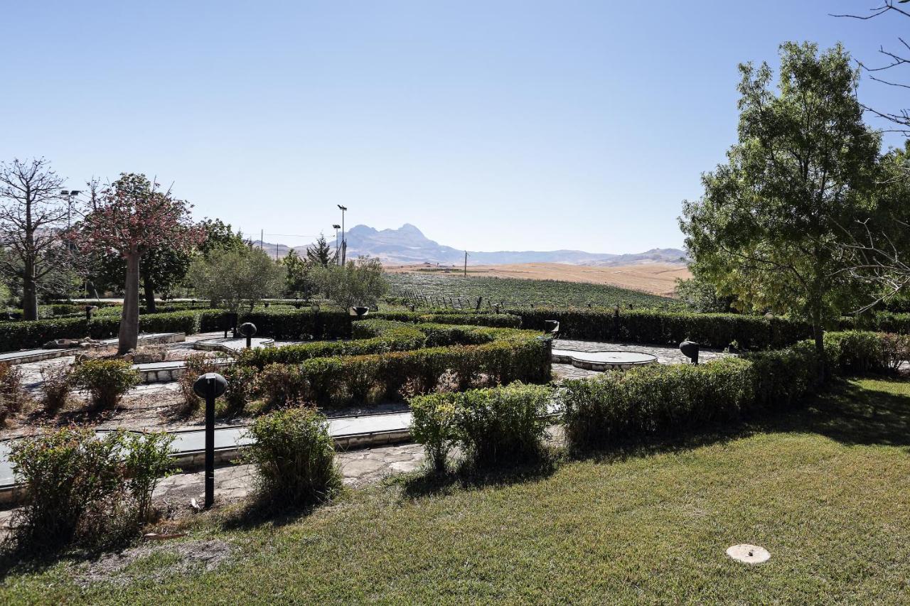 Agriturismo Tenute Pollara Roccamena Eksteriør billede