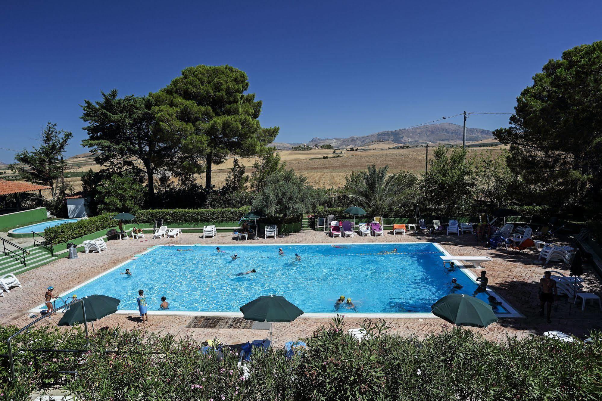 Agriturismo Tenute Pollara Roccamena Eksteriør billede