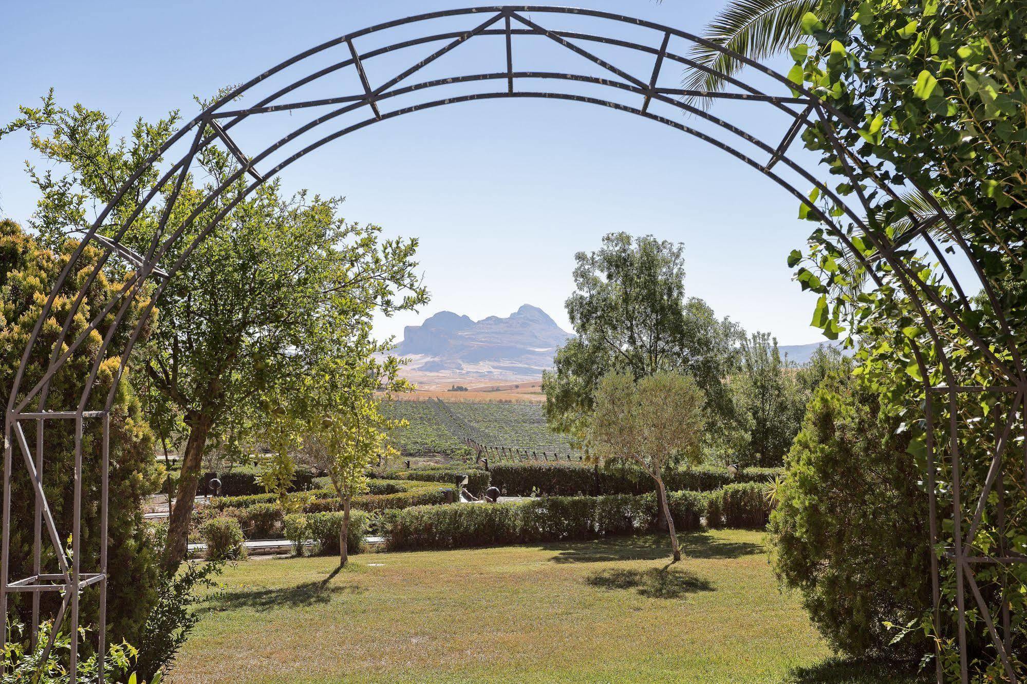 Agriturismo Tenute Pollara Roccamena Eksteriør billede